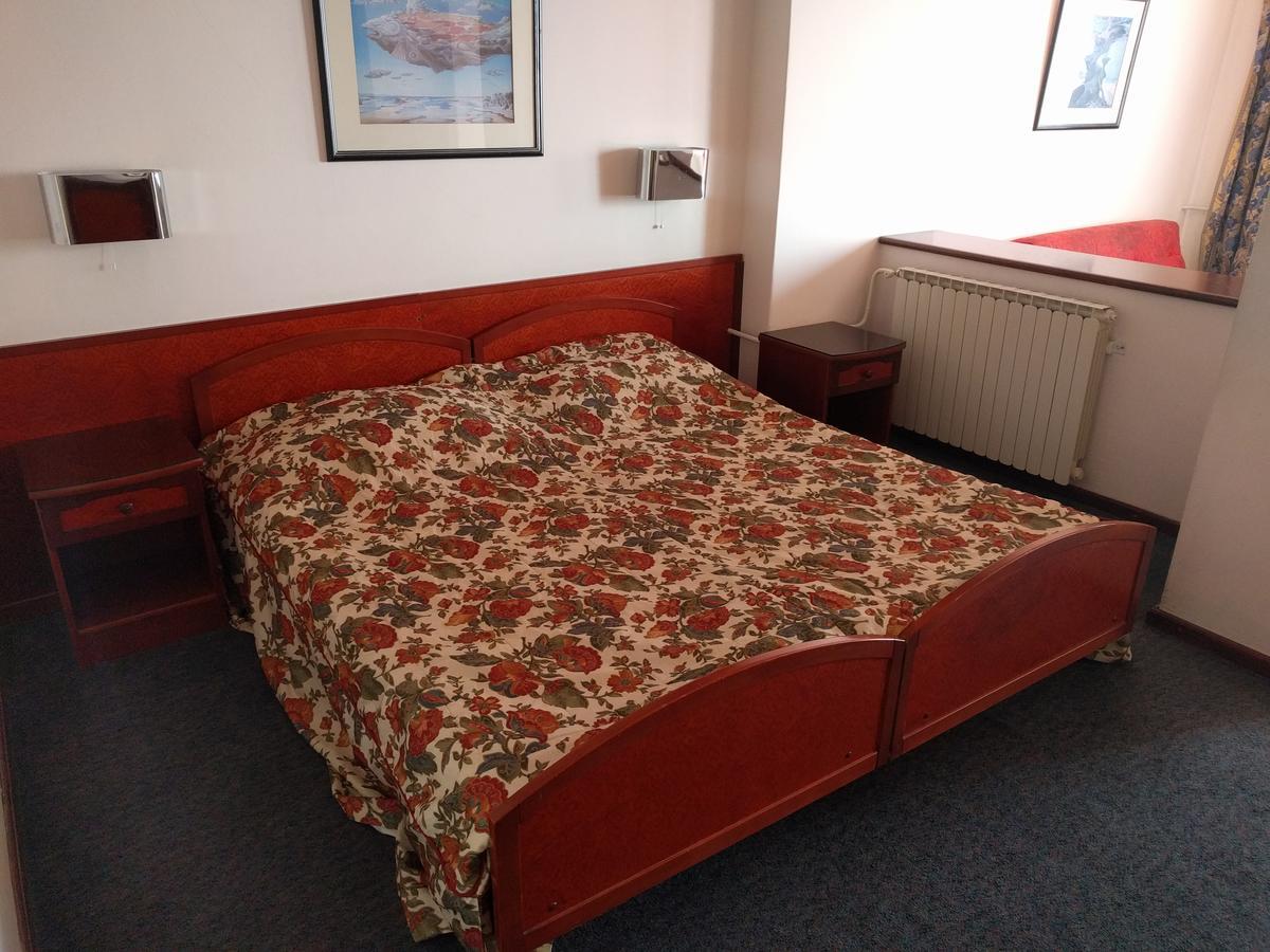Hotel Vodno Szkopje Kültér fotó
