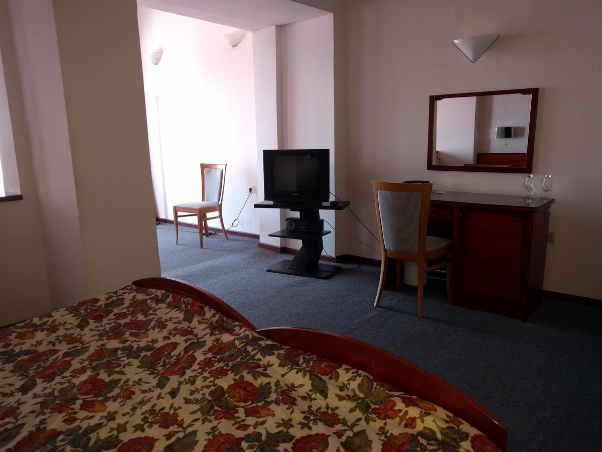 Hotel Vodno Szkopje Kültér fotó